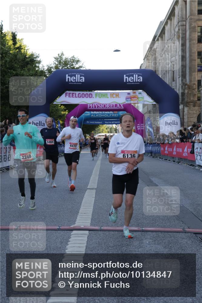 06.09.2026 - CURREX Alsterlauf Yannick Fuchs http://msf.ph/oto/10134847 06.09.2026 09:42:29 Ziel 2003, 2248, 4114, 4504, 5464, 5663, 6136, 6472, 8197 meine-sportfotos.de