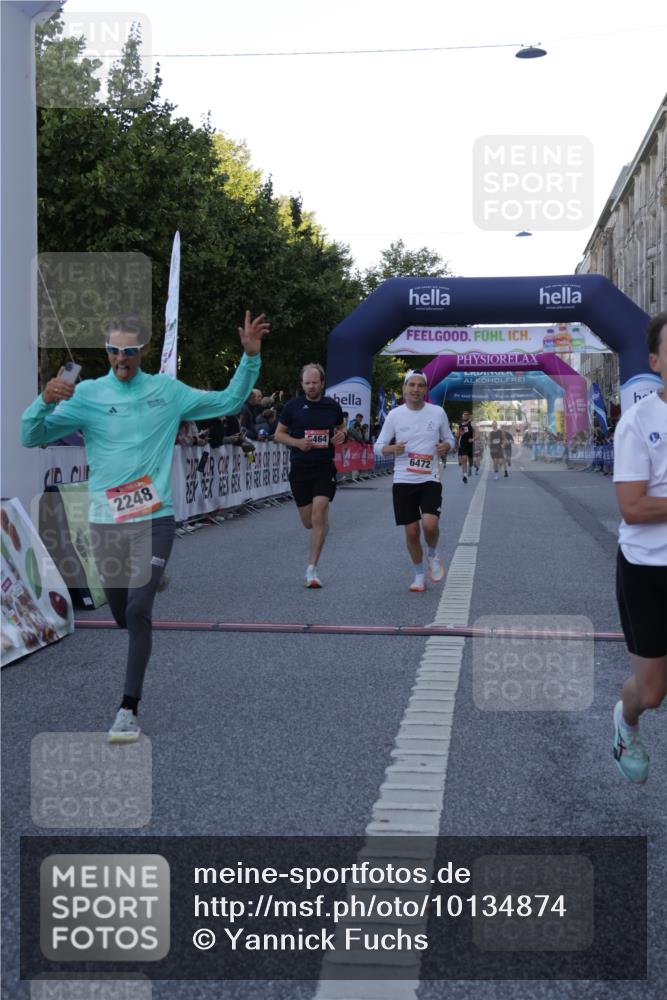 06.09.2026 - CURREX Alsterlauf Yannick Fuchs http://msf.ph/oto/10134874 06.09.2026 09:42:30 Ziel 2003, 2248, 4504, 5464, 5663, 6136, 6472 meine-sportfotos.de
