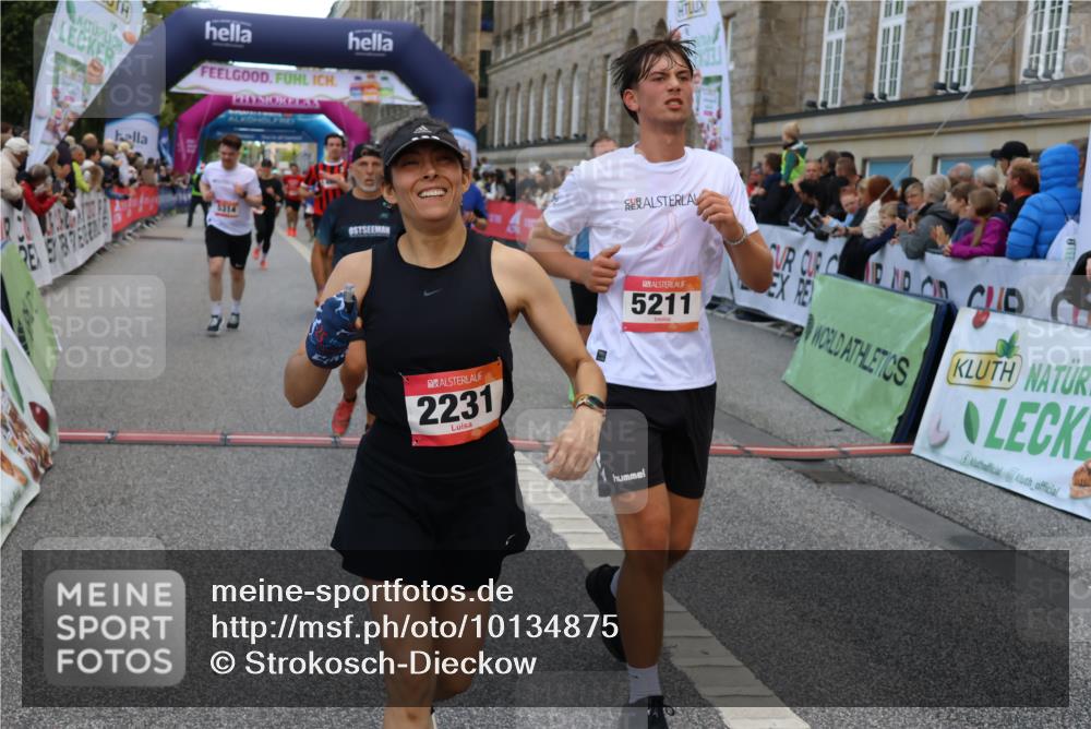 06.09.2026 - CURREX Alsterlauf Strokosch-Dieckow http://msf.ph/oto/10134875 06.09.2026 09:55:24 Ziel 2012, 2231, 2232, 3126, 3344, 3484, 4512, 4688, 5211, 5314, 5855, 6293, 6367 meine-sportfotos.de