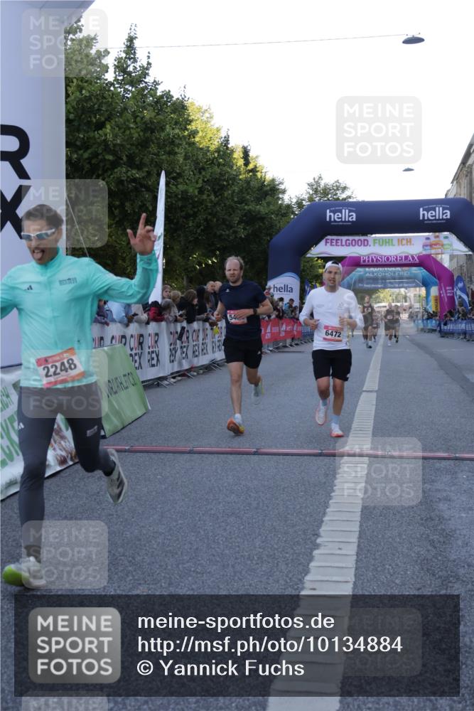 06.09.2026 - CURREX Alsterlauf Yannick Fuchs http://msf.ph/oto/10134884 06.09.2026 09:42:30 Ziel 2003, 2248, 4504, 5464, 5663, 6136, 6472 meine-sportfotos.de