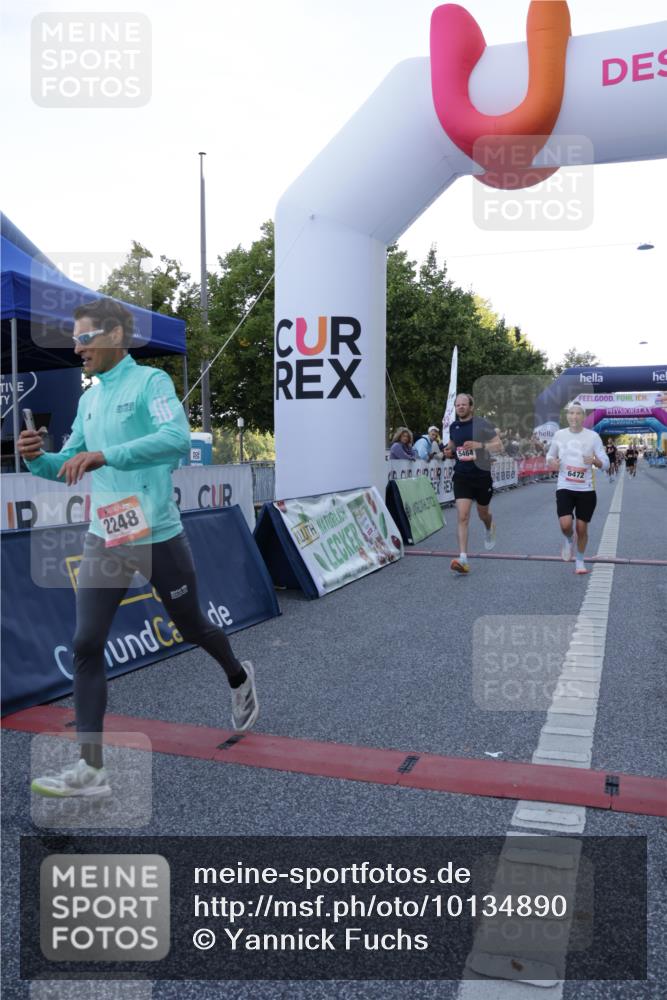 06.09.2026 - CURREX Alsterlauf Yannick Fuchs http://msf.ph/oto/10134890 06.09.2026 09:42:31 Ziel 2248, 4504, 5464, 5663, 6136, 6472 meine-sportfotos.de