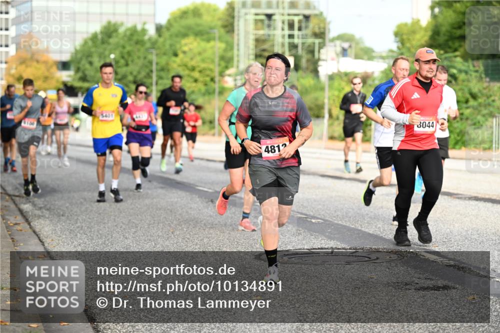 06.09.2026 - CURREX Alsterlauf Dr. Thomas Lammeyer http://msf.ph/oto/10134891 06.09.2026 10:00:35 Laufen 3186, 5401, 4812, 3044 meine-sportfotos.de