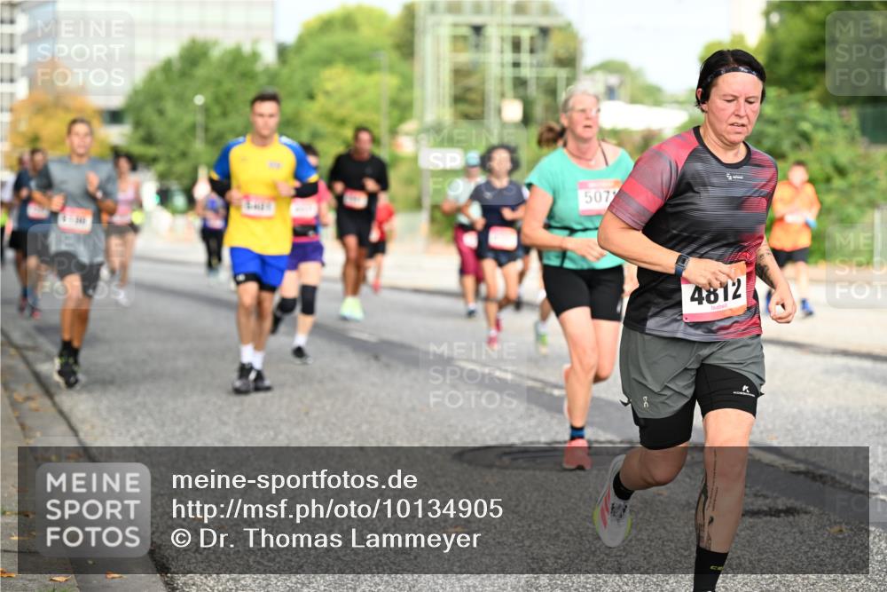 06.09.2026 - CURREX Alsterlauf Dr. Thomas Lammeyer http://msf.ph/oto/10134905 06.09.2026 10:00:36 Laufen 507, 4812 meine-sportfotos.de