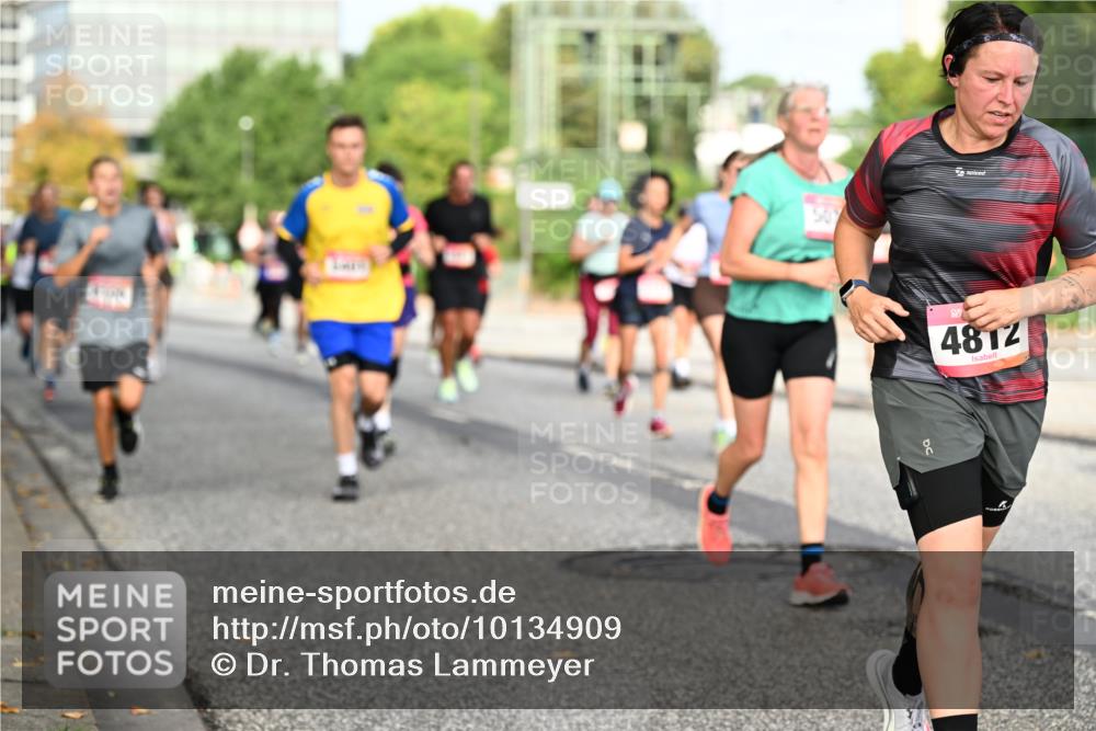 06.09.2026 - CURREX Alsterlauf Dr. Thomas Lammeyer http://msf.ph/oto/10134909 06.09.2026 10:00:36 Laufen 4812 meine-sportfotos.de