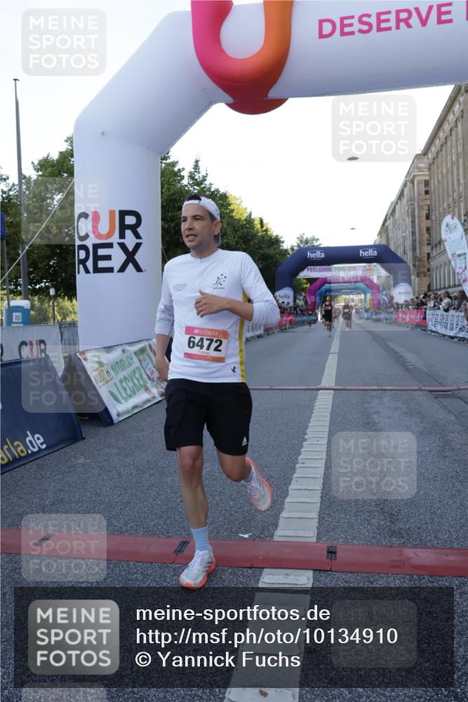 06.09.2026 - CURREX Alsterlauf Yannick Fuchs http://msf.ph/oto/10134910 06.09.2026 09:42:33 Ziel 2248, 4504, 4829, 5464, 5663, 6136, 6472 meine-sportfotos.de