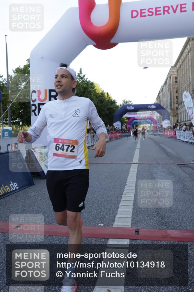 06.09.2026 - CURREX Alsterlauf Yannick Fuchs http://msf.ph/oto/10134918 06.09.2026 09:42:33 Ziel 2248, 4504, 4829, 5464, 5663, 6136, 6472 meine-sportfotos.de