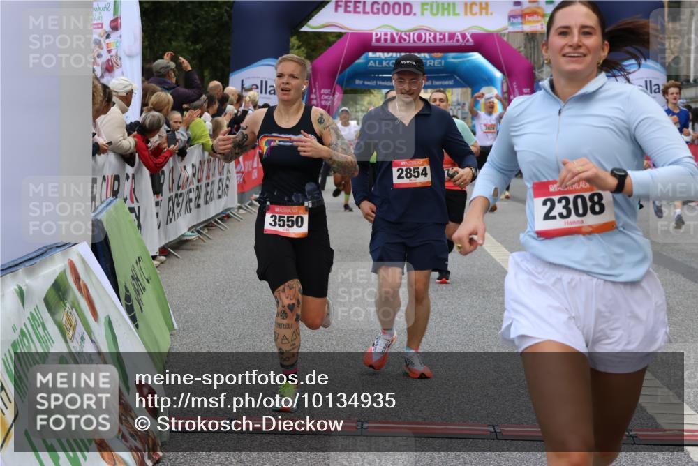 06.09.2026 - CURREX Alsterlauf Strokosch-Dieckow http://msf.ph/oto/10134935 06.09.2026 09:55:35 Ziel 2308, 2420, 2854, 2874, 3271, 3481, 3550, 4284, 4404, 4827, 4949, 5531, 5720, 6367, 8027 meine-sportfotos.de