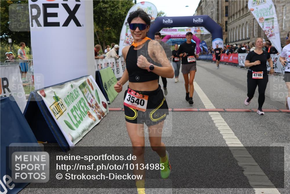 06.09.2026 - CURREX Alsterlauf Strokosch-Dieckow http://msf.ph/oto/10134985 06.09.2026 10:08:51 Ziel 2374, 2777, 3086, 3400, 3540, 3811, 3812, 4115, 4129, 4233, 4274, 4738, 4746, 5125, 5130, 5367, 5985 meine-sportfotos.de