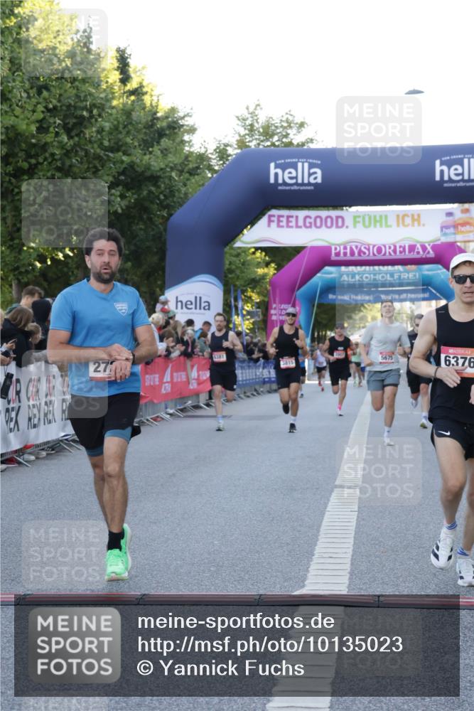 06.09.2026 - CURREX Alsterlauf Yannick Fuchs http://msf.ph/oto/10135023 06.09.2026 09:42:44 Ziel 2729, 3110, 3692, 3815, 4006, 4607, 4829, 5173, 5675, 5811, 6376, 6381 meine-sportfotos.de