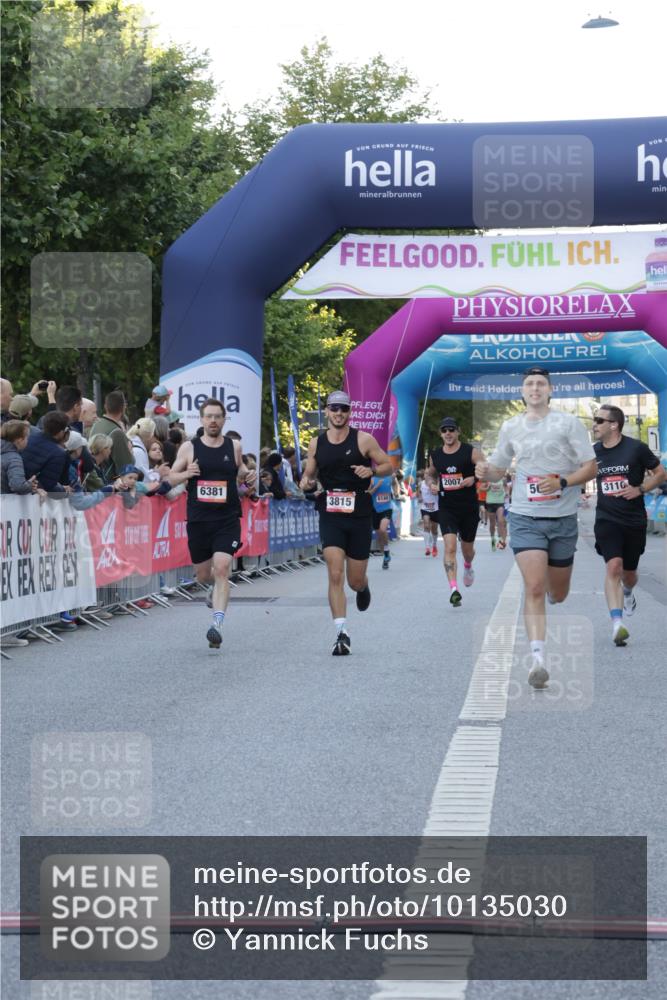 06.09.2026 - CURREX Alsterlauf Yannick Fuchs http://msf.ph/oto/10135030 06.09.2026 09:42:45 Ziel 2729, 3110, 3692, 3815, 4006, 4607, 4829, 5173, 5675, 5811, 6376, 6381 meine-sportfotos.de