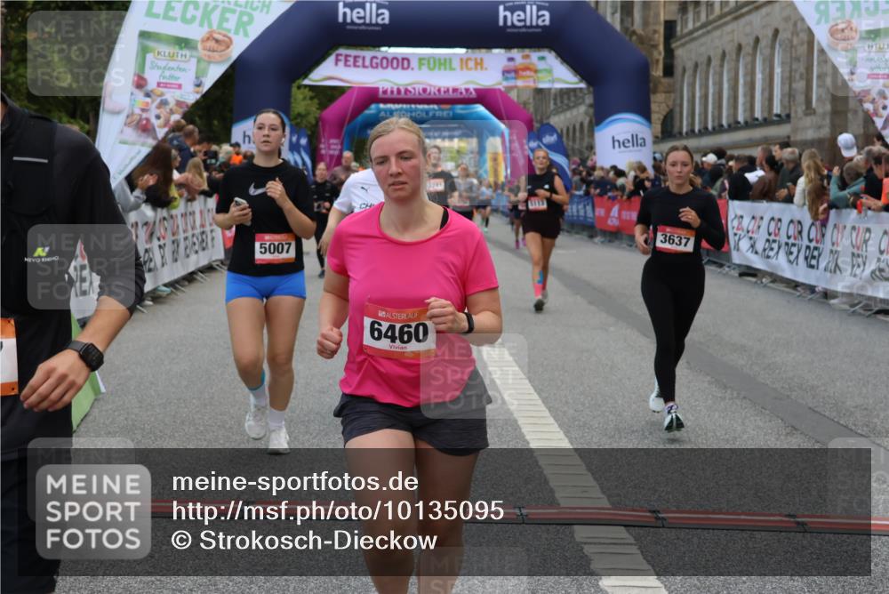 06.09.2026 - CURREX Alsterlauf Strokosch-Dieckow http://msf.ph/oto/10135095 06.09.2026 10:09:09 Ziel 2519, 2679, 2681, 3241, 3637, 4021, 5007, 5113, 5132, 5798, 5942, 6116, 6263, 6296, 6340, 6460, 6487, 8055 meine-sportfotos.de