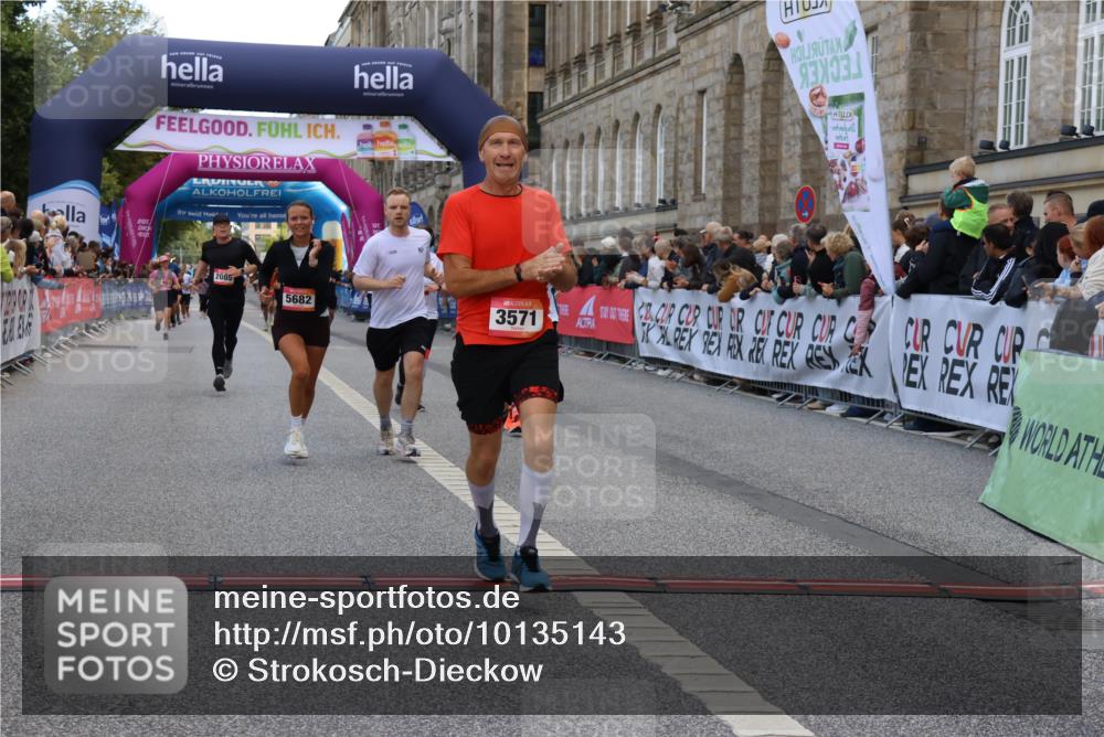 06.09.2026 - CURREX Alsterlauf Strokosch-Dieckow http://msf.ph/oto/10135143 06.09.2026 09:56:16 Ziel 2085, 2171, 2548, 3486, 3571, 4111, 4365, 4715, 5095, 5206, 5682, 5841, 6170, 6416, 6441, 8105, 8170 meine-sportfotos.de