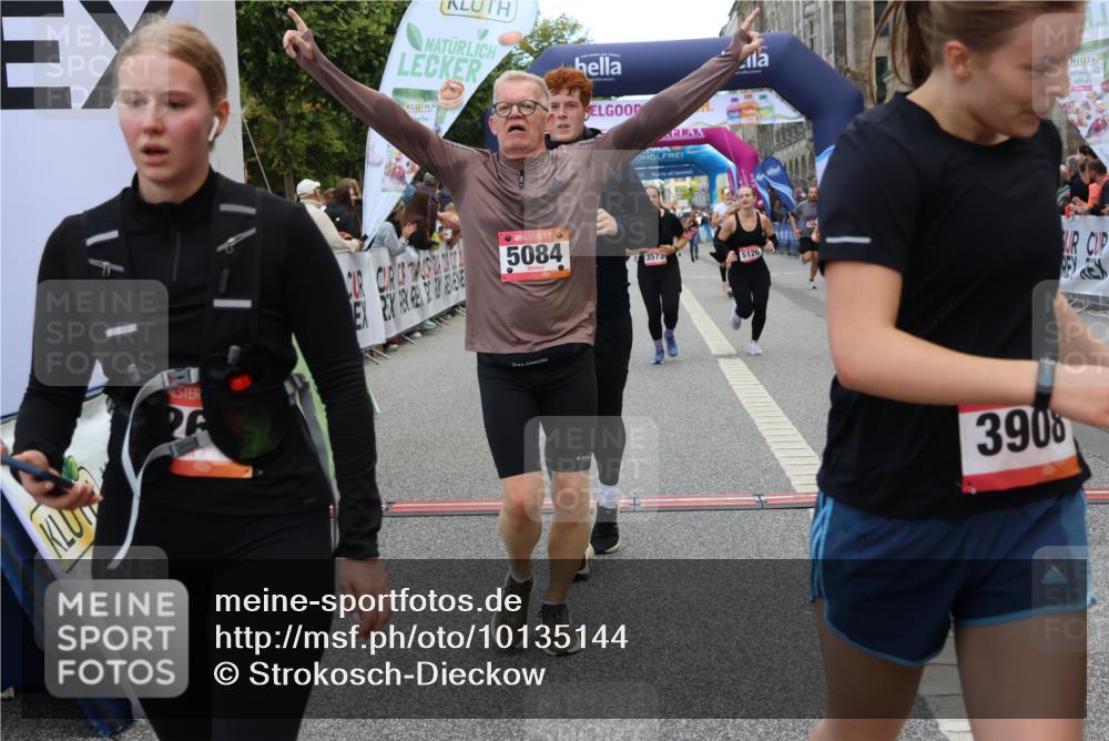 06.09.2026 - CURREX Alsterlauf Strokosch-Dieckow http://msf.ph/oto/10135144 06.09.2026 10:09:18 Ziel 2466, 2919, 3241, 3332, 3573, 4222, 5084, 5113, 5126, 5171, 5758, 5794, 5913, 6263, 8076, 8294 meine-sportfotos.de