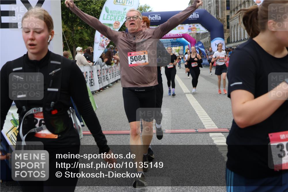 06.09.2026 - CURREX Alsterlauf Strokosch-Dieckow http://msf.ph/oto/10135149 06.09.2026 10:09:18 Ziel 2466, 2919, 3241, 3332, 3573, 4222, 5084, 5113, 5126, 5171, 5758, 5794, 5913, 6263, 8076, 8294 meine-sportfotos.de
