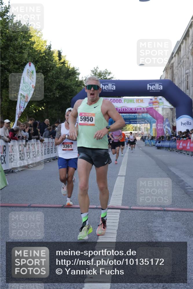 06.09.2026 - CURREX Alsterlauf Yannick Fuchs http://msf.ph/oto/10135172 06.09.2026 09:43:01 Ziel 2715, 3361, 5950, 6140, 6221, 6421, 8321 meine-sportfotos.de