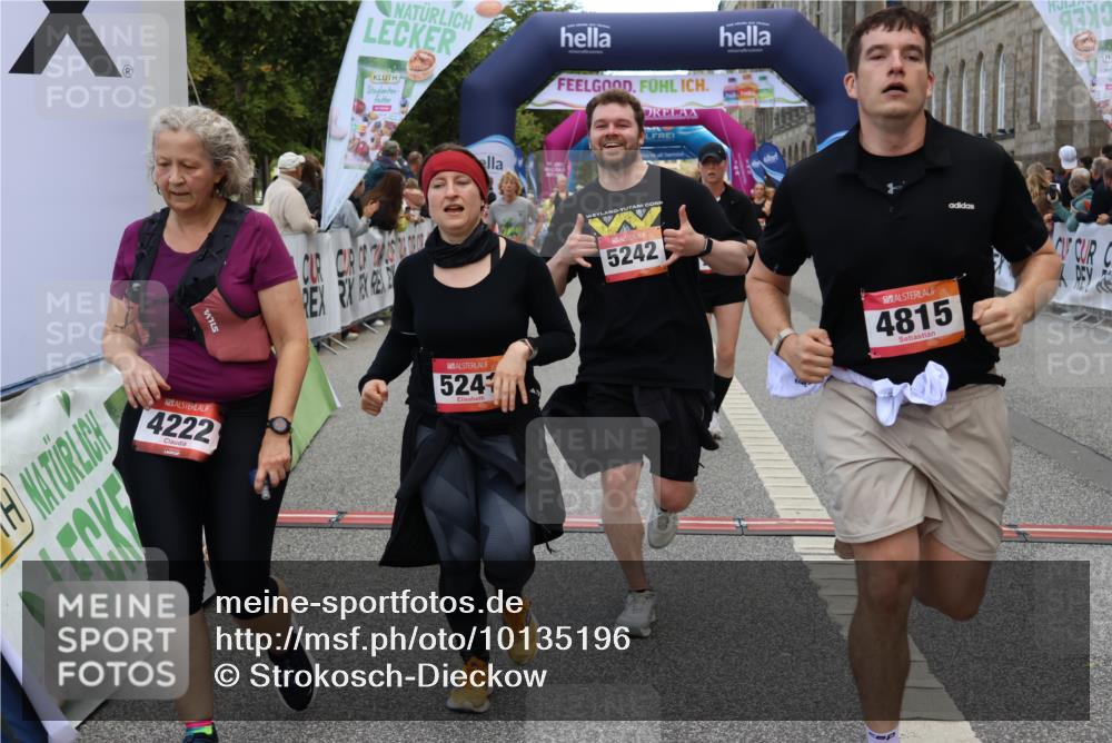 06.09.2026 - CURREX Alsterlauf Strokosch-Dieckow http://msf.ph/oto/10135196 06.09.2026 10:09:25 Ziel 2082, 2201, 2466, 2919, 3332, 3573, 4222, 4280, 4815, 5126, 5241, 6070, 8271, 8294 meine-sportfotos.de
