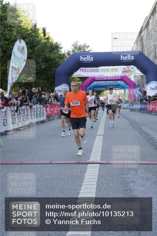 06.09.2026 - CURREX Alsterlauf Yannick Fuchs http://msf.ph/oto/10135213 06.09.2026 09:43:07 Ziel 3361, 3753, 5325, 5950, 5955, 5963, 6002, 6221, 6421, 8321 meine-sportfotos.de