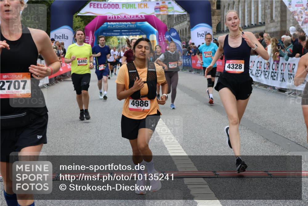 06.09.2026 - CURREX Alsterlauf Strokosch-Dieckow http://msf.ph/oto/10135241 06.09.2026 10:09:32 Ziel 2082, 2707, 2742, 4138, 4280, 4328, 4536, 4986, 5259, 5260, 6278, 6492, 8271 meine-sportfotos.de
