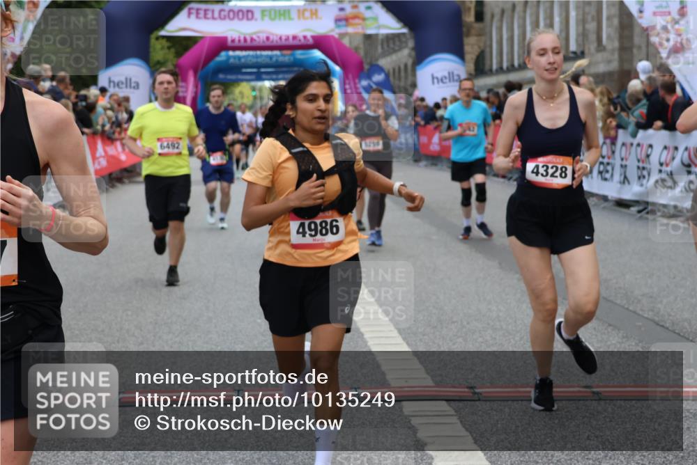 06.09.2026 - CURREX Alsterlauf Strokosch-Dieckow http://msf.ph/oto/10135249 06.09.2026 10:09:33 Ziel 2082, 2707, 2742, 4138, 4280, 4328, 4536, 4986, 5259, 5260, 6278, 6492, 8271 meine-sportfotos.de