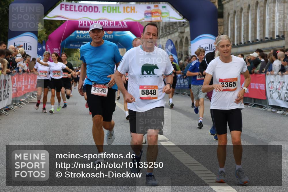 06.09.2026 - CURREX Alsterlauf Strokosch-Dieckow http://msf.ph/oto/10135250 06.09.2026 09:56:40 Ziel 2338, 2647, 2648, 3116, 3365, 3606, 4059, 4088, 4278, 4575, 5011, 5026, 5411, 5412, 5413, 5414, 5591, 5708, 5848, 6048, 6091, 6164, 6269, 8080, 8132 meine-sportfotos.de