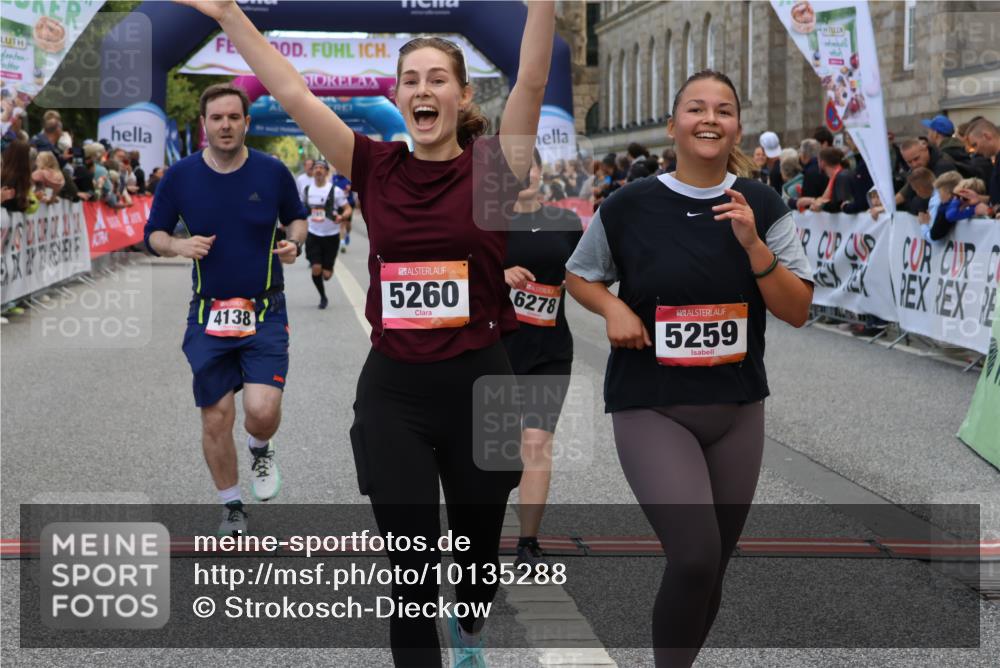 06.09.2026 - CURREX Alsterlauf Strokosch-Dieckow http://msf.ph/oto/10135288 06.09.2026 10:09:36 Ziel 2707, 2742, 3785, 3787, 4138, 4280, 4328, 4536, 4986, 5259, 5260, 6278, 6492 meine-sportfotos.de