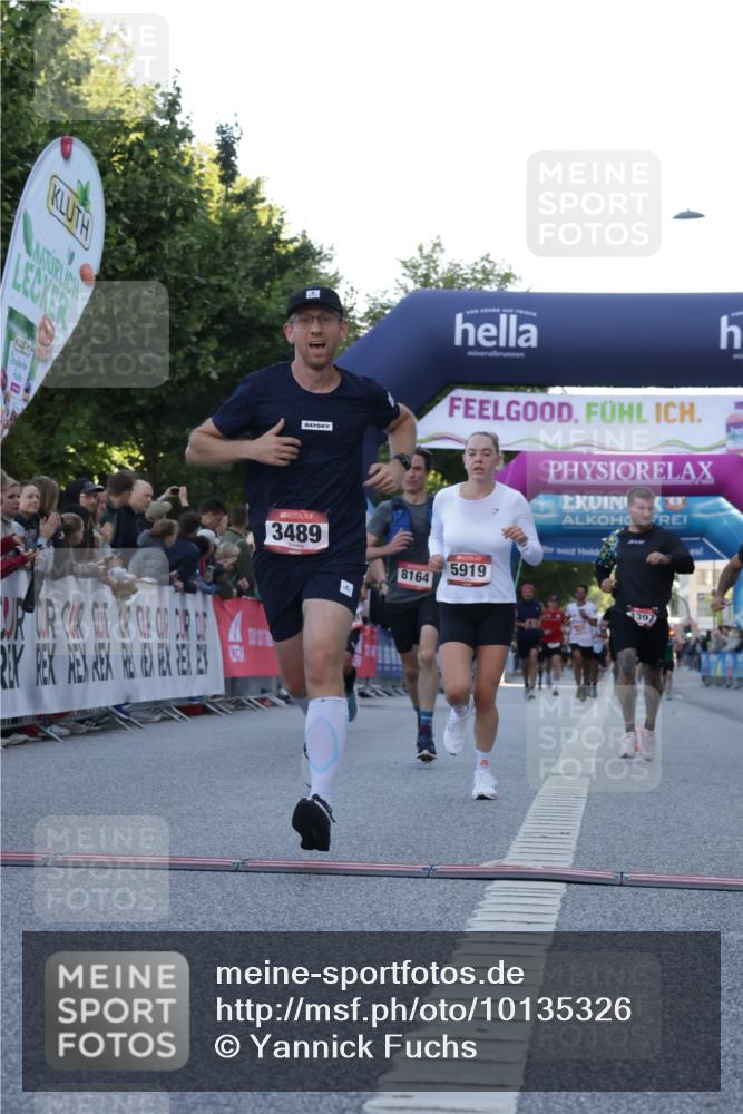 06.09.2026 - CURREX Alsterlauf Yannick Fuchs http://msf.ph/oto/10135326 06.09.2026 09:43:24 Ziel 3366, 3489, 4016, 4089, 4397, 4443, 4505, 4988, 5649, 5919, 6104, 6192, 6267, 6326, 8164 meine-sportfotos.de