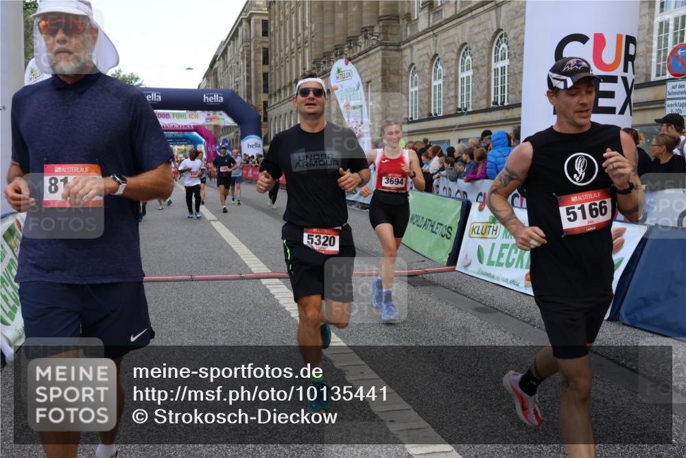06.09.2026 - CURREX Alsterlauf Strokosch-Dieckow http://msf.ph/oto/10135441 06.09.2026 09:57:10 Ziel 2056, 2165, 2557, 2968, 3050, 3349, 3505, 3519, 3520, 3622, 3690, 3694, 4870, 5166, 5320, 5565, 6055, 6071, 6394, 8107, 8167 meine-sportfotos.de