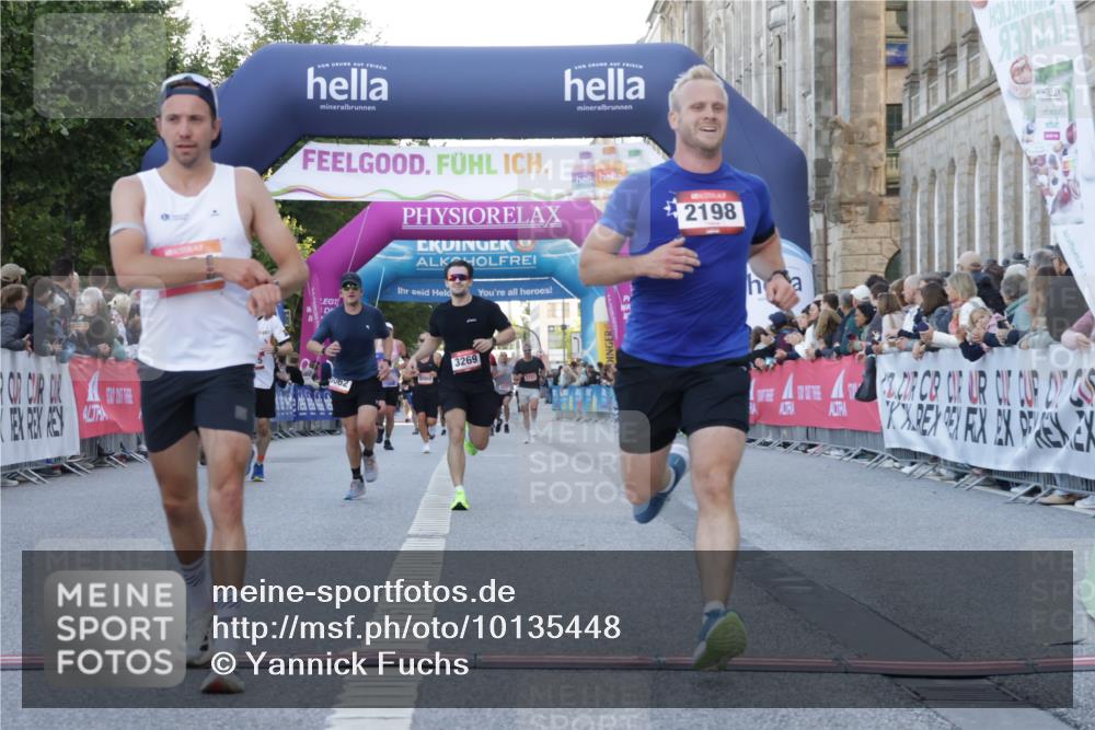 06.09.2026 - CURREX Alsterlauf Yannick Fuchs http://msf.ph/oto/10135448 06.09.2026 09:43:55 Ziel 2198, 2398, 3269, 3646, 3905, 3960, 5062, 5348, 5680, 5873, 5874, 6004, 6102 meine-sportfotos.de