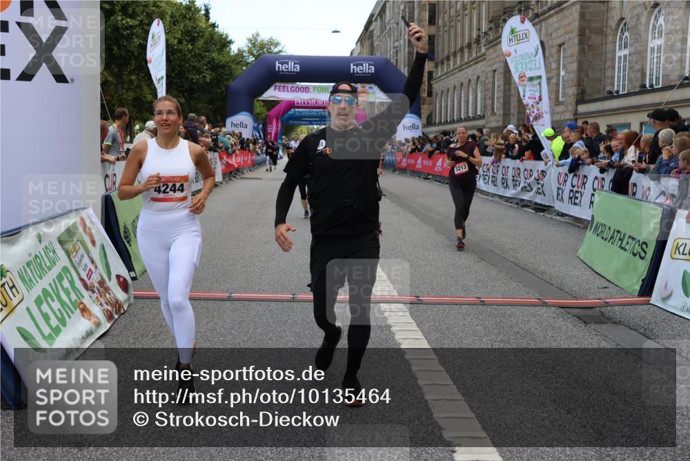 06.09.2026 - CURREX Alsterlauf Strokosch-Dieckow http://msf.ph/oto/10135464 06.09.2026 10:10:02 Ziel 2467, 3163, 3213, 4242, 4244, 4248, 4252, 4507, 5733 meine-sportfotos.de