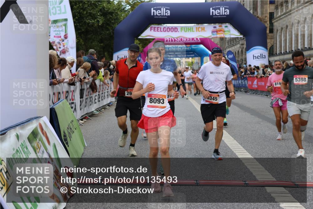 06.09.2026 - CURREX Alsterlauf Strokosch-Dieckow http://msf.ph/oto/10135493 06.09.2026 09:57:20 Ziel 2311, 2316, 2557, 2900, 3349, 3505, 3622, 3673, 3978, 5345, 5398, 6071, 6119, 6279, 6394, 6396, 8093, 8198 meine-sportfotos.de