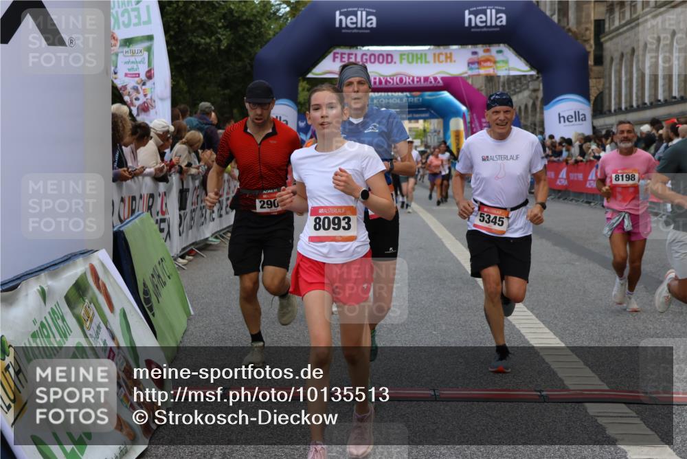 06.09.2026 - CURREX Alsterlauf Strokosch-Dieckow http://msf.ph/oto/10135513 06.09.2026 09:57:20 Ziel 2311, 2316, 2557, 2900, 3349, 3505, 3622, 3673, 3978, 5345, 5398, 6071, 6119, 6279, 6394, 6396, 8093, 8198 meine-sportfotos.de