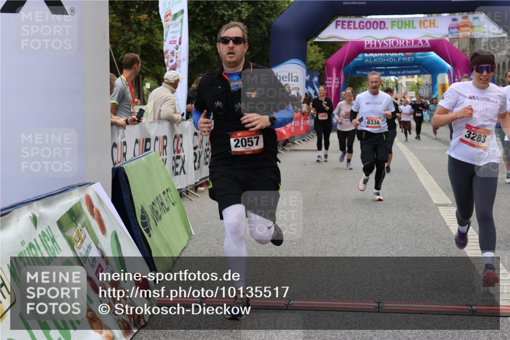 06.09.2026 - CURREX Alsterlauf Strokosch-Dieckow http://msf.ph/oto/10135517 06.09.2026 10:10:09 Ziel 2057, 2607, 2634, 3213, 3277, 3283, 4195, 4246, 4248, 4252, 4507, 4710, 6338, 6354, 8072, 8115, 8149, 8241 meine-sportfotos.de