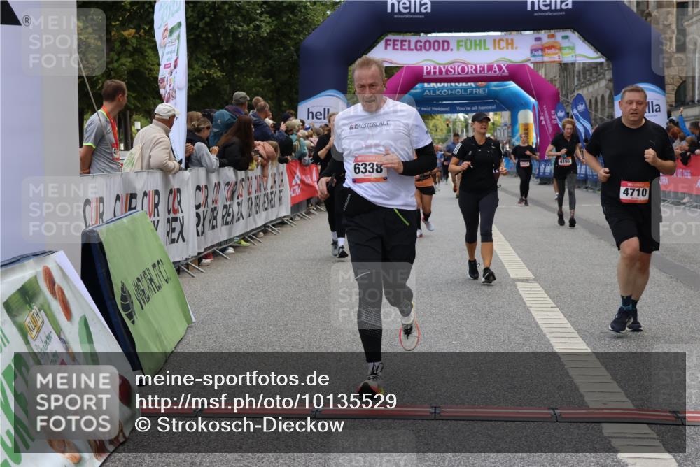 06.09.2026 - CURREX Alsterlauf Strokosch-Dieckow http://msf.ph/oto/10135529 06.09.2026 10:10:12 Ziel 2057, 2607, 2634, 2747, 3277, 3283, 4195, 4246, 4248, 4252, 4710, 5008, 6338, 6354, 8072, 8115, 8149, 8241 meine-sportfotos.de