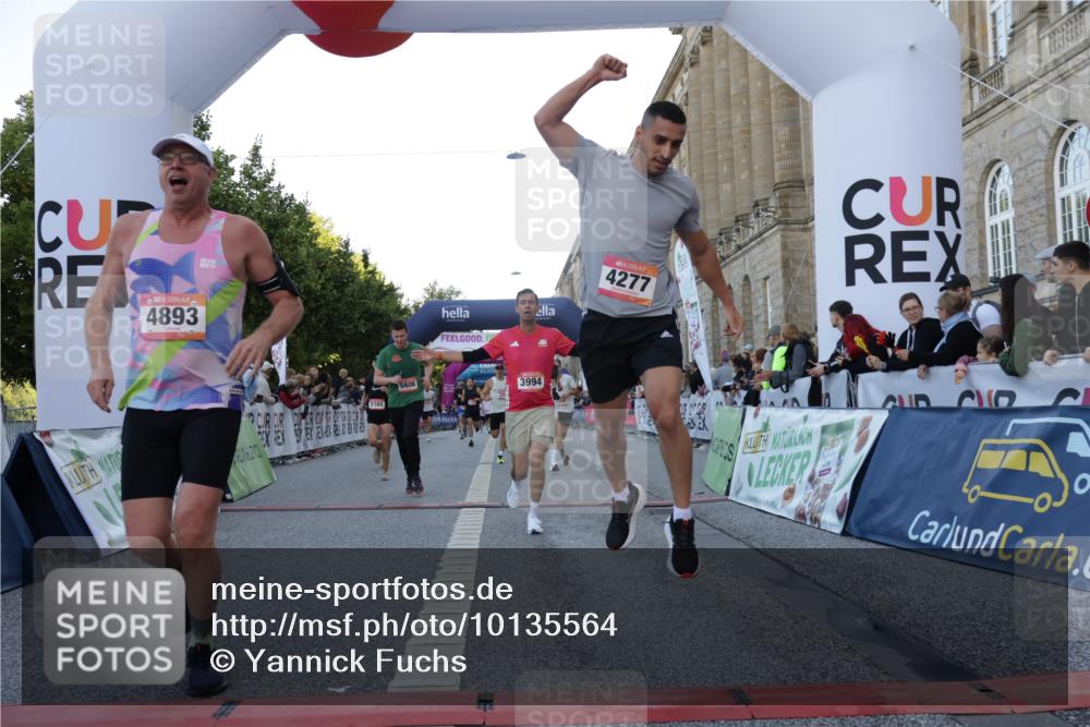 06.09.2026 - CURREX Alsterlauf Yannick Fuchs http://msf.ph/oto/10135564 06.09.2026 09:44:05 Ziel 2139, 2250, 2723, 3269, 3702, 3905, 3994, 4157, 4277, 4893, 5062, 5168, 5402, 5606, 6060, 6102 meine-sportfotos.de