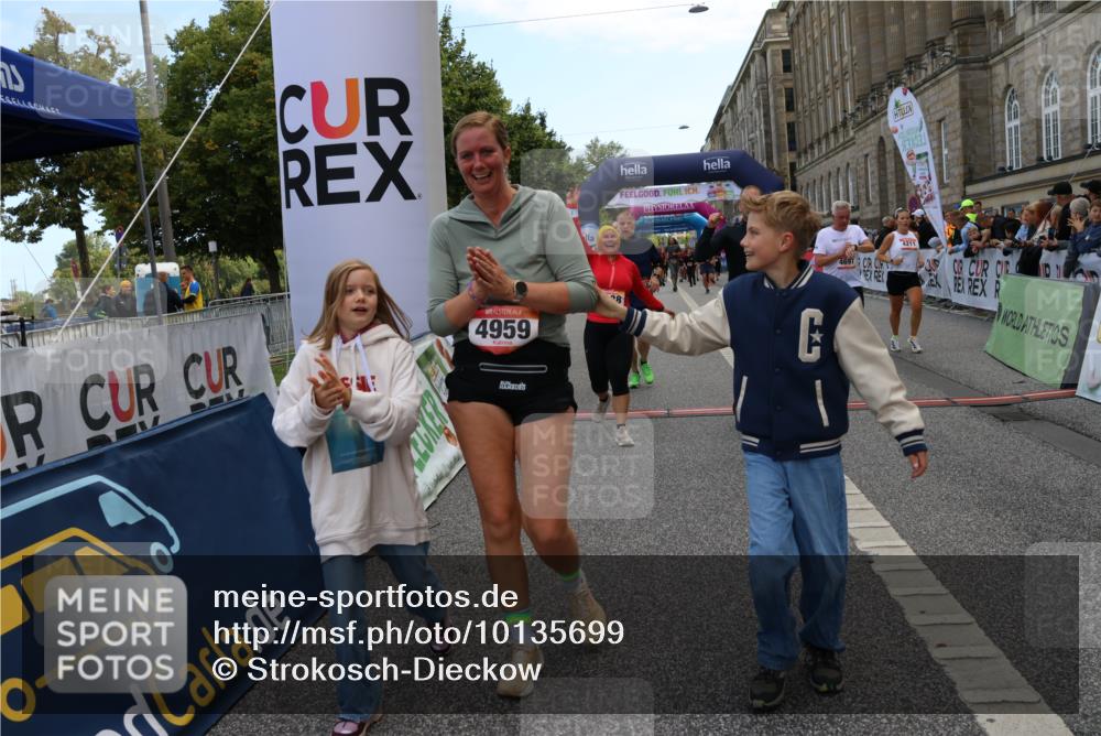 06.09.2026 - CURREX Alsterlauf Strokosch-Dieckow http://msf.ph/oto/10135699 06.09.2026 10:10:44 Ziel 2058, 2509, 2589, 2670, 2674, 2734, 3127, 3278, 3345, 3649, 3930, 4066, 4077, 4167, 4211, 4238, 4697, 4959, 5356, 6220 meine-sportfotos.de