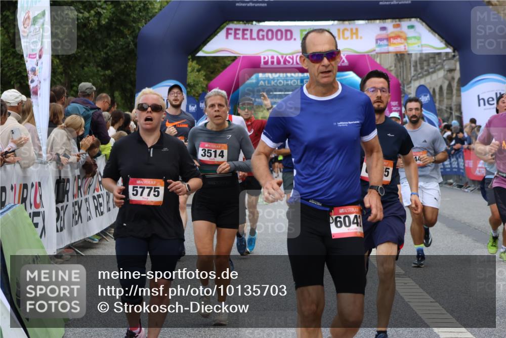 06.09.2026 - CURREX Alsterlauf Strokosch-Dieckow http://msf.ph/oto/10135703 06.09.2026 09:57:38 Ziel 2237, 2242, 2288, 2538, 2806, 3097, 3160, 3236, 3442, 3514, 3559, 4213, 4224, 4334, 4682, 4691, 5107, 5215, 5775, 6020, 6042, 6078, 6318, 6365, 8029, 8231 meine-sportfotos.de