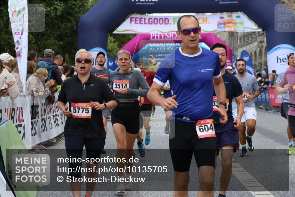 06.09.2026 - CURREX Alsterlauf Strokosch-Dieckow http://msf.ph/oto/10135705 06.09.2026 09:57:38 Ziel 2237, 2242, 2288, 2538, 2806, 3097, 3160, 3236, 3442, 3514, 3559, 4213, 4224, 4334, 4682, 4691, 5107, 5215, 5775, 6020, 6042, 6078, 6318, 6365, 8029, 8231 meine-sportfotos.de
