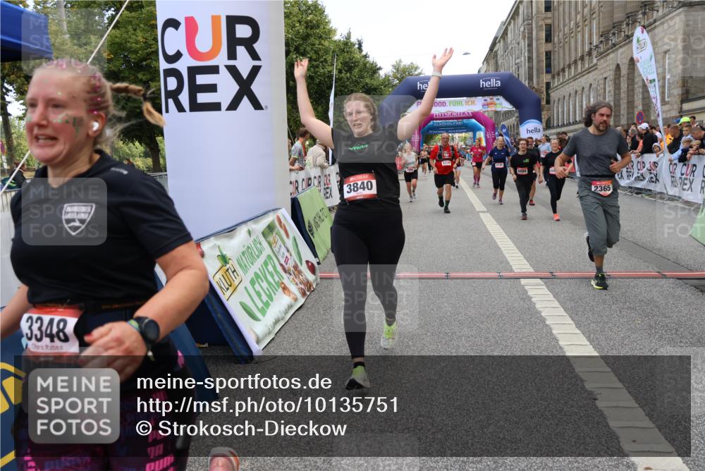06.09.2026 - CURREX Alsterlauf Strokosch-Dieckow http://msf.ph/oto/10135751 06.09.2026 10:10:52 Ziel 2058, 2226, 2312, 2365, 2417, 2427, 2616, 2734, 3345, 3348, 3840, 3995, 4211, 4697, 5141, 5142, 6088, 6434 meine-sportfotos.de
