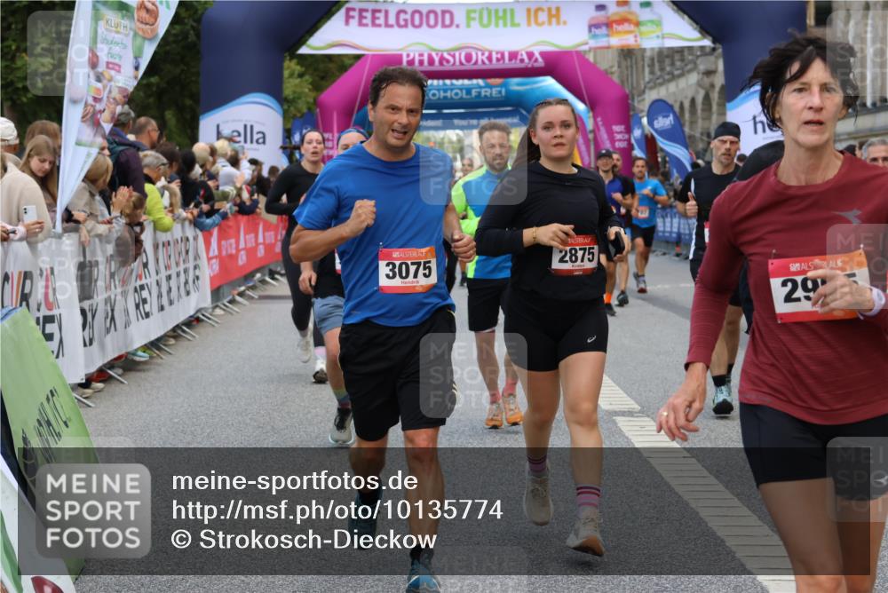 06.09.2026 - CURREX Alsterlauf Strokosch-Dieckow http://msf.ph/oto/10135774 06.09.2026 09:58:00 Ziel 2875, 2965, 3075, 3307, 3369, 3403, 3743, 3744, 4003, 4864, 5470, 5916, 6153, 8066, 8152, 8229, 8311 meine-sportfotos.de