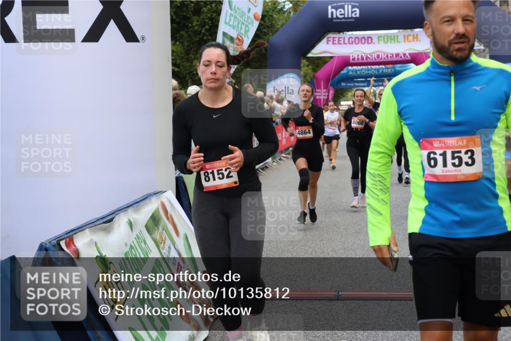 06.09.2026 - CURREX Alsterlauf Strokosch-Dieckow http://msf.ph/oto/10135812 06.09.2026 09:58:04 Ziel 2875, 2965, 3075, 3307, 3369, 3403, 3497, 3580, 3743, 3744, 3841, 3923, 4327, 4864, 5470, 5518, 5548, 5707, 5916, 6153, 8066, 8152, 8229, 8311 meine-sportfotos.de