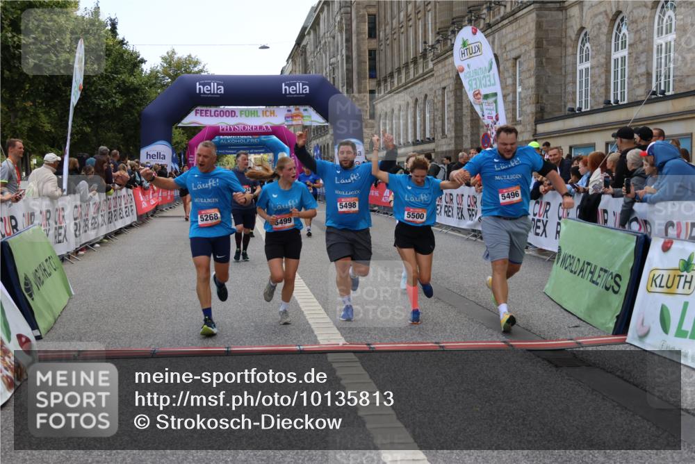 06.09.2026 - CURREX Alsterlauf Strokosch-Dieckow http://msf.ph/oto/10135813 06.09.2026 10:11:09 Ziel 2324, 2889, 2890, 3171, 3988, 4409, 5268, 5392, 5393, 5496, 5498, 5499, 5500, 5818, 5826, 5888, 8292 meine-sportfotos.de