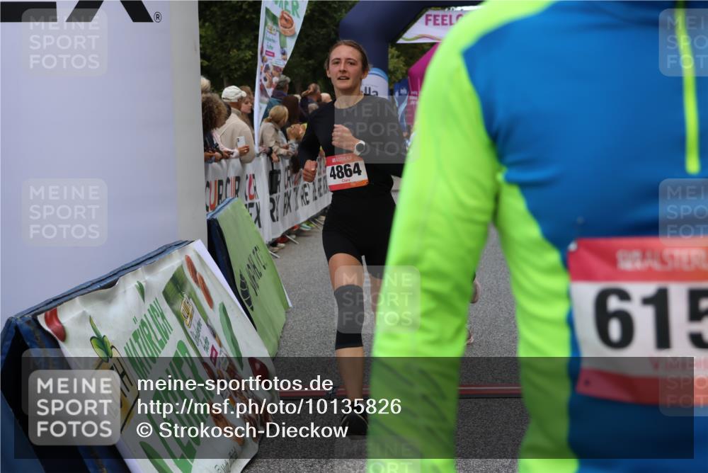 06.09.2026 - CURREX Alsterlauf Strokosch-Dieckow http://msf.ph/oto/10135826 06.09.2026 09:58:06 Ziel 2875, 2965, 3075, 3307, 3369, 3394, 3403, 3497, 3553, 3580, 3743, 3744, 3841, 3872, 3923, 4034, 4327, 4864, 5470, 5518, 5548, 5707, 6153, 6343, 8066, 8152, 8163, 8229, 8311 meine-sportfotos.de