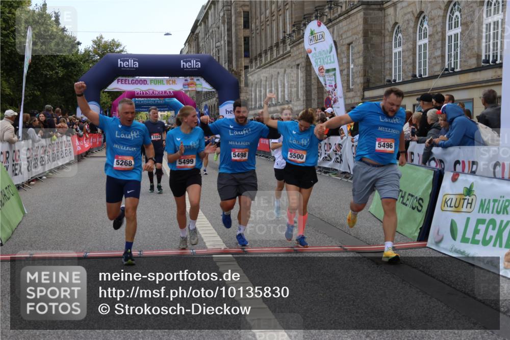 06.09.2026 - CURREX Alsterlauf Strokosch-Dieckow http://msf.ph/oto/10135830 06.09.2026 10:11:10 Ziel 2324, 2889, 2890, 3171, 4409, 5268, 5327, 5351, 5392, 5393, 5496, 5498, 5499, 5500, 5818, 5826, 5888, 8292 meine-sportfotos.de