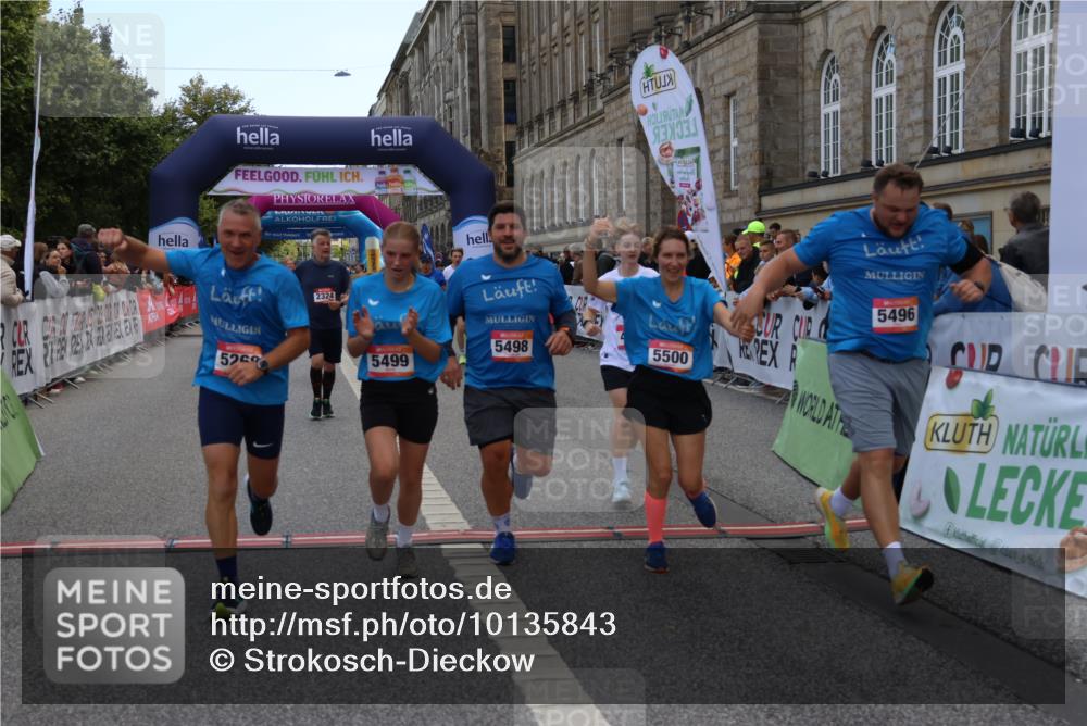 06.09.2026 - CURREX Alsterlauf Strokosch-Dieckow http://msf.ph/oto/10135843 06.09.2026 10:11:10 Ziel 2324, 2889, 2890, 3171, 4409, 5268, 5327, 5351, 5392, 5393, 5496, 5498, 5499, 5500, 5818, 5826, 5888, 8292 meine-sportfotos.de