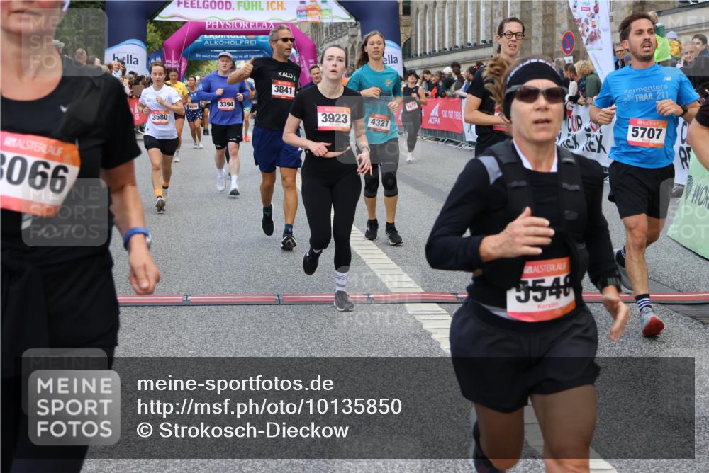 06.09.2026 - CURREX Alsterlauf Strokosch-Dieckow http://msf.ph/oto/10135850 06.09.2026 09:58:08 Ziel 2875, 3307, 3369, 3394, 3497, 3553, 3580, 3743, 3744, 3841, 3872, 3923, 4034, 4327, 4864, 5470, 5518, 5548, 5707, 6153, 6227, 6343, 8066, 8152, 8163, 8229, 8311 meine-sportfotos.de