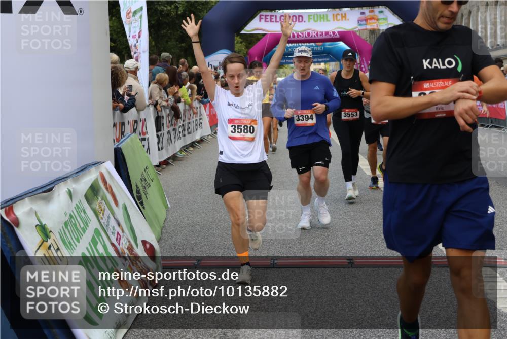 06.09.2026 - CURREX Alsterlauf Strokosch-Dieckow http://msf.ph/oto/10135882 06.09.2026 09:58:10 Ziel 3394, 3497, 3553, 3580, 3743, 3841, 3872, 3923, 4034, 4327, 4864, 5518, 5548, 5707, 5986, 6227, 6343, 6409, 8066, 8152, 8163, 8229 meine-sportfotos.de