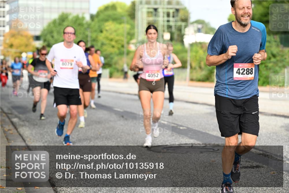 06.09.2026 - CURREX Alsterlauf Dr. Thomas Lammeyer http://msf.ph/oto/10135918 06.09.2026 10:00:42 Laufen 8079, 4052, 4288 meine-sportfotos.de