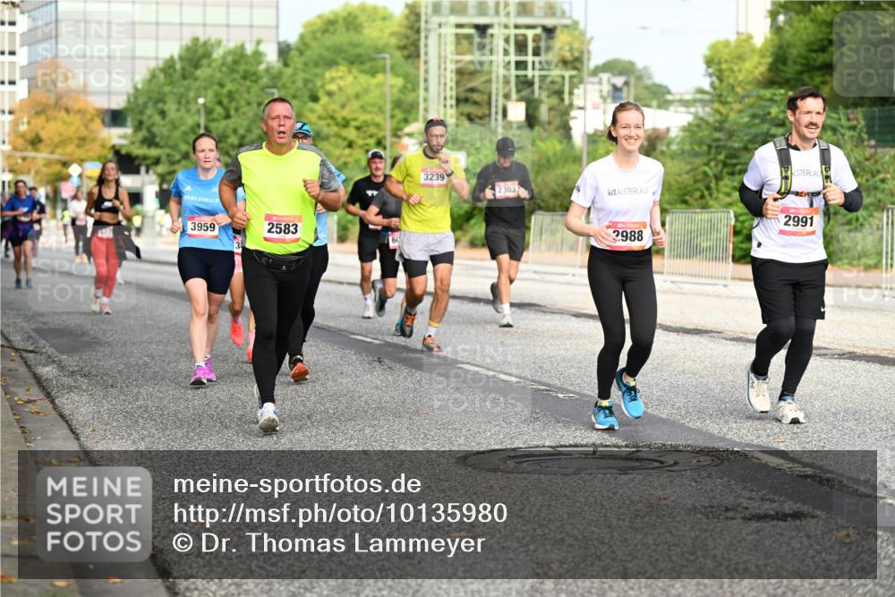 06.09.2026 - CURREX Alsterlauf Dr. Thomas Lammeyer http://msf.ph/oto/10135980 06.09.2026 10:00:48 Laufen 3959, 2583, 3239, 2303, 2988, 2991 meine-sportfotos.de