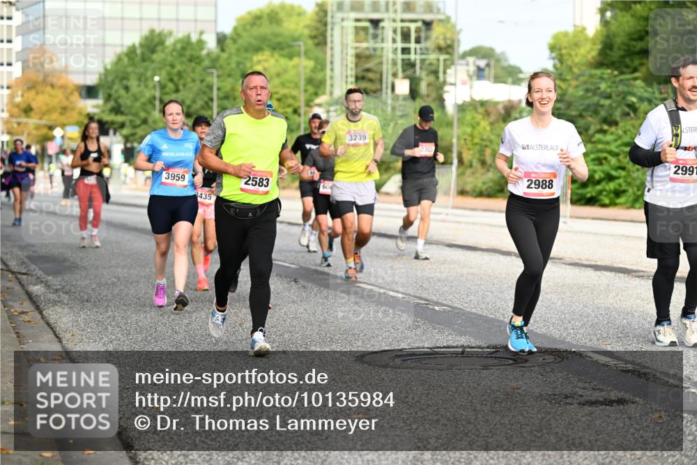 06.09.2026 - CURREX Alsterlauf Dr. Thomas Lammeyer http://msf.ph/oto/10135984 06.09.2026 10:00:48 Laufen 3959, 3435, 2583, 600, 3239, 3303, 2988, 2991 meine-sportfotos.de