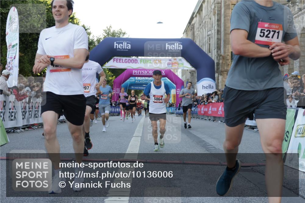 06.09.2026 - CURREX Alsterlauf Yannick Fuchs http://msf.ph/oto/10136006 06.09.2026 09:44:32 Ziel 2894, 3503, 3545, 4133, 4187, 4203, 4597, 4669, 4862, 5271, 5453, 5477, 5864, 6047, 6366, 8097, 8216 meine-sportfotos.de